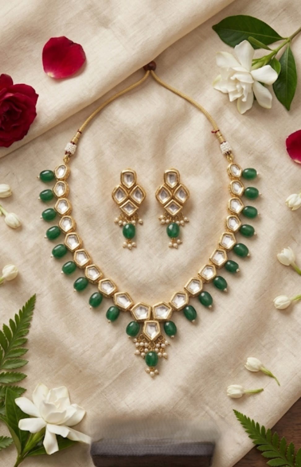 The Emerald Maquise image 3